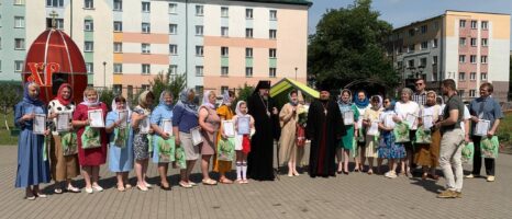 Первый выпуск слушателей библейско-богословских курсов