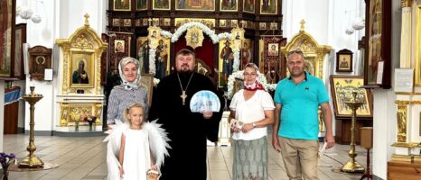 Тропа к духовным родникам: воспитанники ДЦРР создали книгу-шар по православному краеведению.